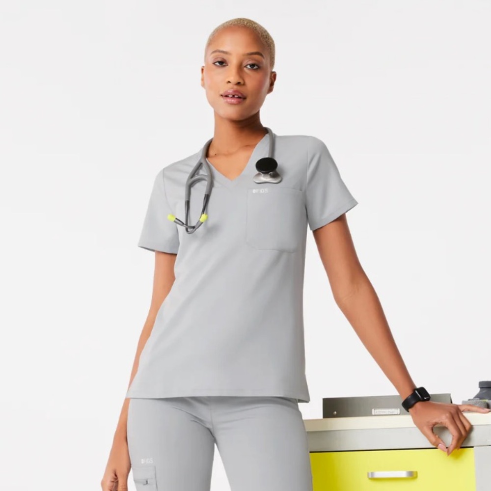 Figs Catarina One Pocket Scrub Top